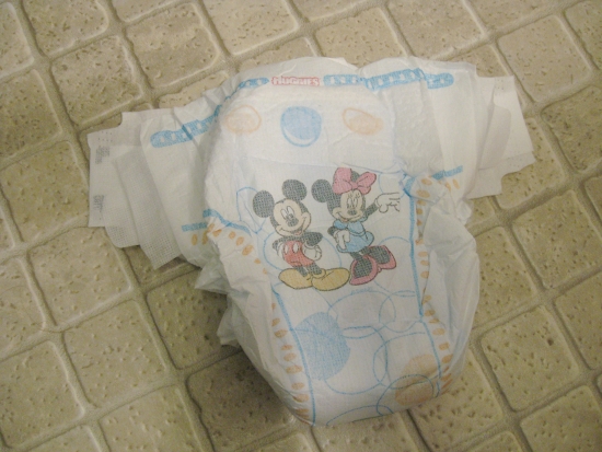 huggies-snug-and-dry-front