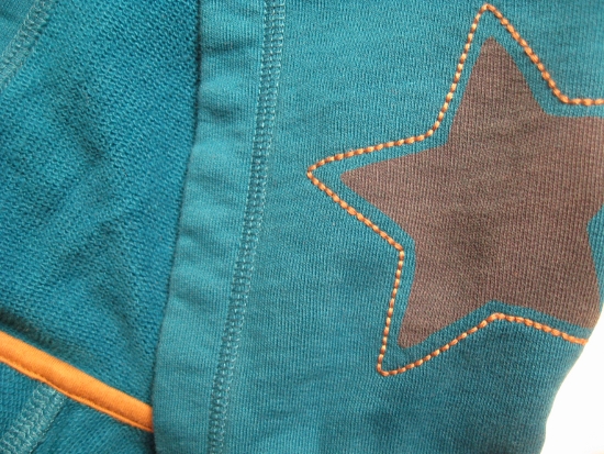 tea-hoodie-detail