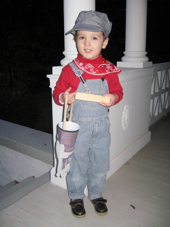 child-train-conductor-costume