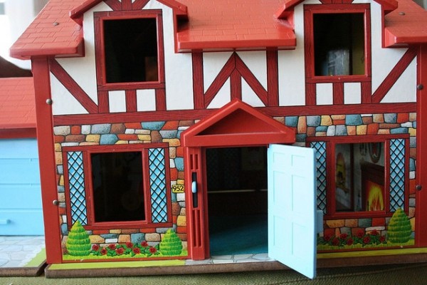 vintage little people house