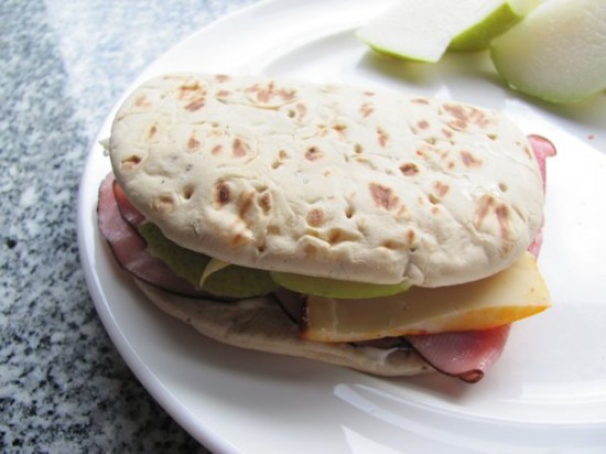 flatout-foldits-ham-sandwich