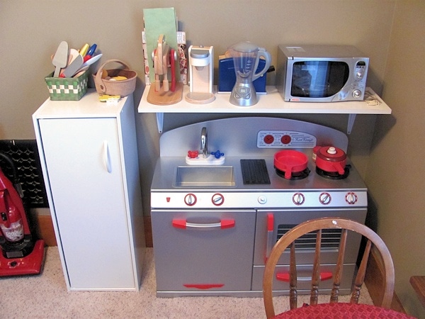 Kidkraft play kitchen