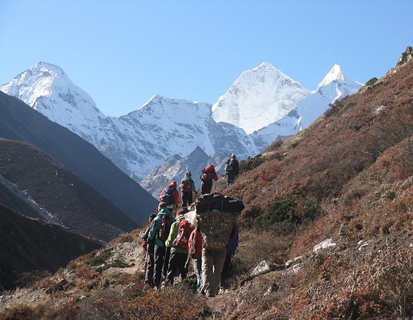 Trekking Mount Everest