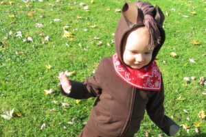 Make an easy DIY Kids Horse Costume